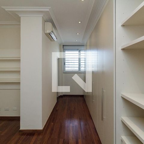Apartamento à venda com 500m², 4 quartos e 3 vagas Apartamento à venda com 500m², 4 quartos e 3 vagasQuarto 4 - Suíte