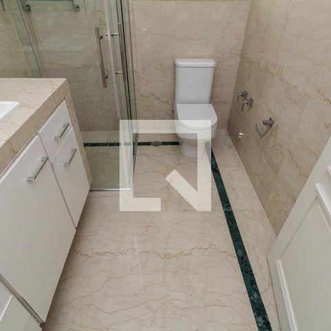 Apartamento à venda com 500m², 4 quartos e 3 vagas Apartamento à venda com 500m², 4 quartos e 3 vagasBanheiro 2 - Suíte