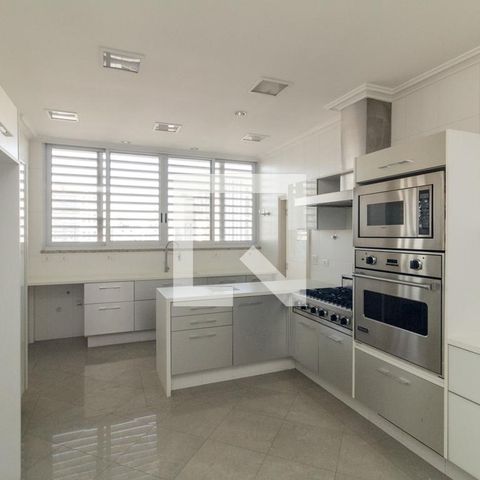 Apartamento à venda com 500m², 4 quartos e 3 vagas Apartamento à venda com 500m², 4 quartos e 3 vagasCozinha