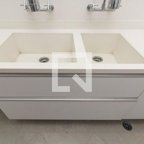 Apartamento à venda com 500m², 4 quartos e 3 vagas Apartamento à venda com 500m², 4 quartos e 3 vagasLavanderia