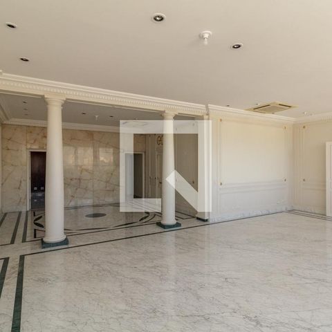 Apartamento à venda com 500m², 4 quartos e 3 vagas Apartamento à venda com 500m², 4 quartos e 3 vagasSala