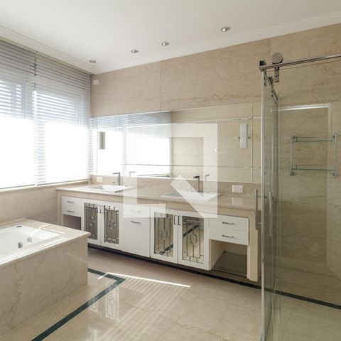 Apartamento à venda com 500m², 4 quartos e 3 vagas Apartamento à venda com 500m², 4 quartos e 3 vagasBanheiro 1 - Suíte