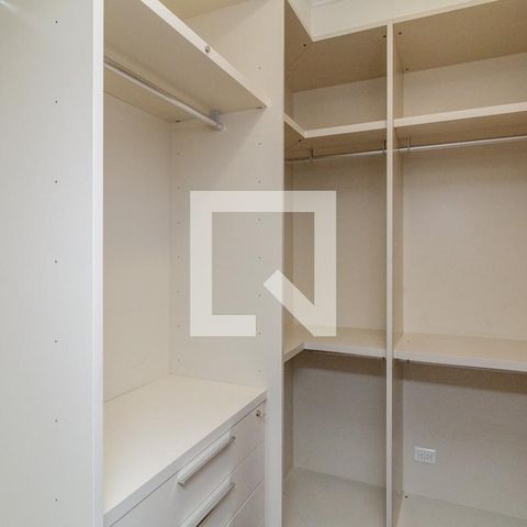 Apartamento à venda com 500m², 4 quartos e 3 vagas Apartamento à venda com 500m², 4 quartos e 3 vagasCloset do Quarto 2 - Suíte