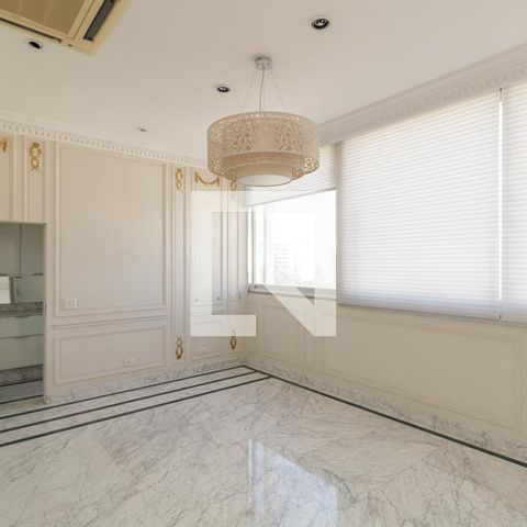 Apartamento à venda com 500m², 4 quartos e 3 vagas Apartamento à venda com 500m², 4 quartos e 3 vagasSala de Jantar