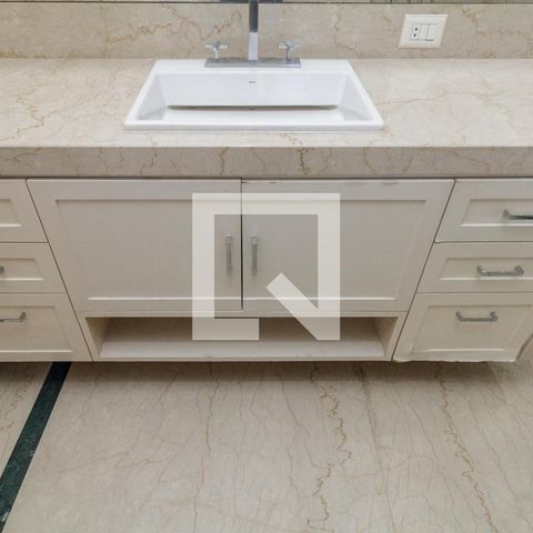 Apartamento à venda com 500m², 4 quartos e 3 vagas Apartamento à venda com 500m², 4 quartos e 3 vagasBanheiro 4 - Suíte