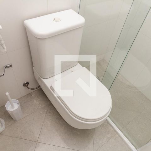 Apartamento à venda com 500m², 4 quartos e 3 vagas Apartamento à venda com 500m², 4 quartos e 3 vagasBanheiro de Serviço
