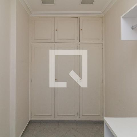 Apartamento à venda com 500m², 4 quartos e 3 vagas Apartamento à venda com 500m², 4 quartos e 3 vagasQuarto de Serviço