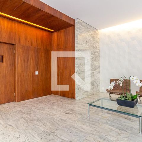 Apartamento à venda com 500m², 4 quartos e 3 vagas Apartamento à venda com 500m², 4 quartos e 3 vagasÁrea comum - Hall Social