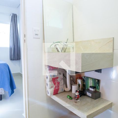 Casa de condomínio à venda com 220m², 3 quartos e 2 vagasbanheiro suite