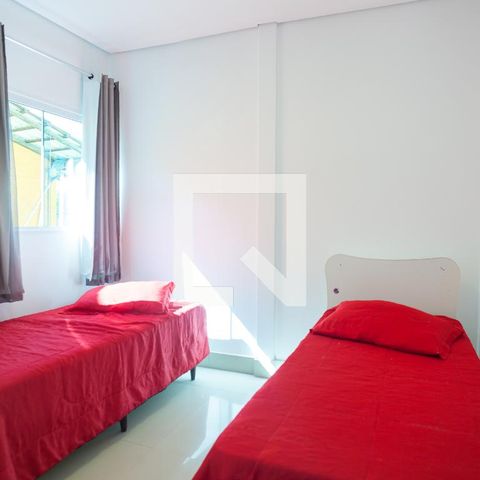 Casa de condomínio à venda com 220m², 3 quartos e 2 vagasquarto 1
