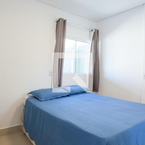 Casa de condomínio à venda com 220m², 3 quartos e 2 vagassuite