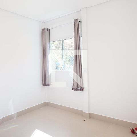 Casa de condomínio à venda com 220m², 3 quartos e 2 vagasquarto 2