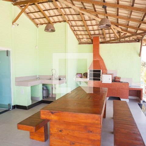 Casa de condomínio à venda com 220m², 3 quartos e 2 vagasChurrasqueira