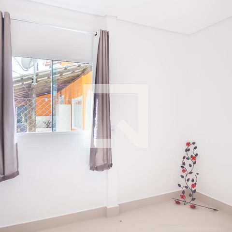 Casa de condomínio à venda com 220m², 3 quartos e 2 vagasquarto 2