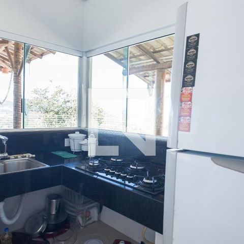 Casa de condomínio à venda com 220m², 3 quartos e 2 vagasCozinha