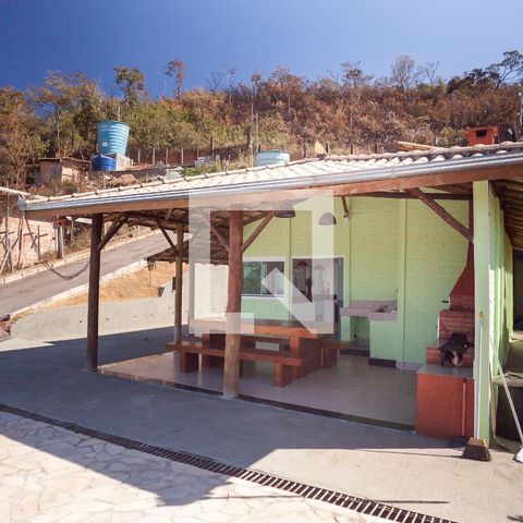 Casa de condomínio à venda com 220m², 3 quartos e 2 vagasChurrasqueira