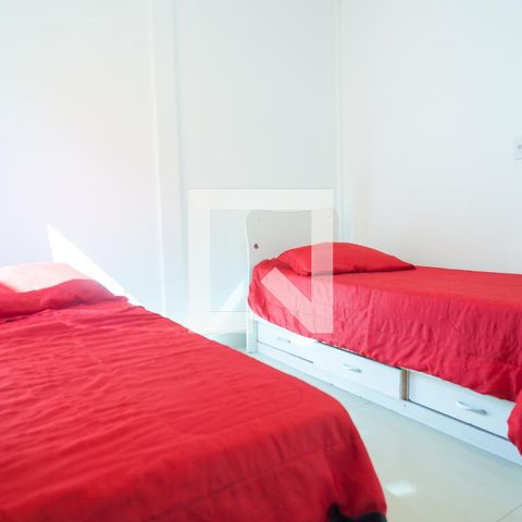 Casa de condomínio à venda com 220m², 3 quartos e 2 vagasquarto 1