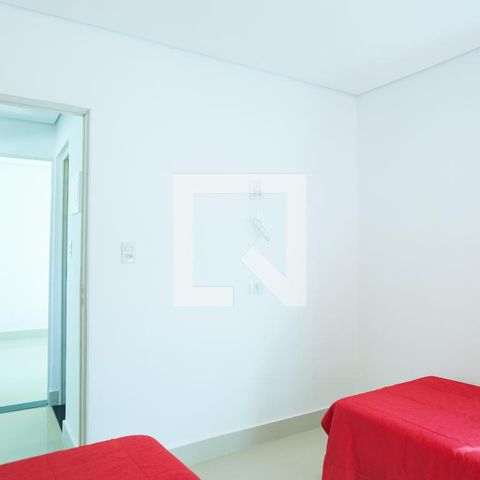Casa de condomínio à venda com 220m², 3 quartos e 2 vagasquarto 1