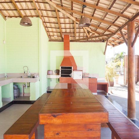 Casa de condomínio à venda com 220m², 3 quartos e 2 vagasChurrasqueira