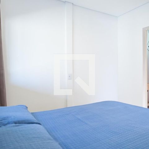 Casa de condomínio à venda com 220m², 3 quartos e 2 vagassuite