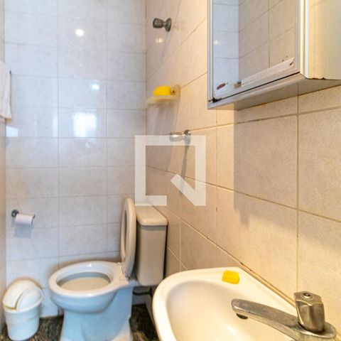 Apartamento para alugar com 186m², 4 quartos e 3 vagasBanheiro de Serviço