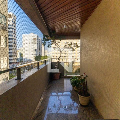 Apartamento para alugar com 186m², 4 quartos e 3 vagasVaranda