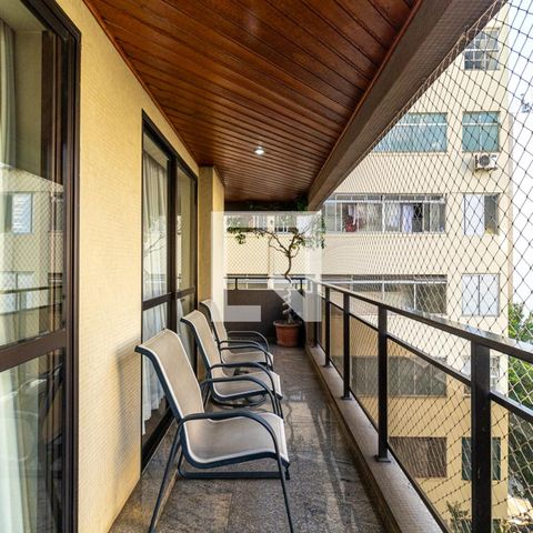 Apartamento para alugar com 186m², 4 quartos e 3 vagasVaranda