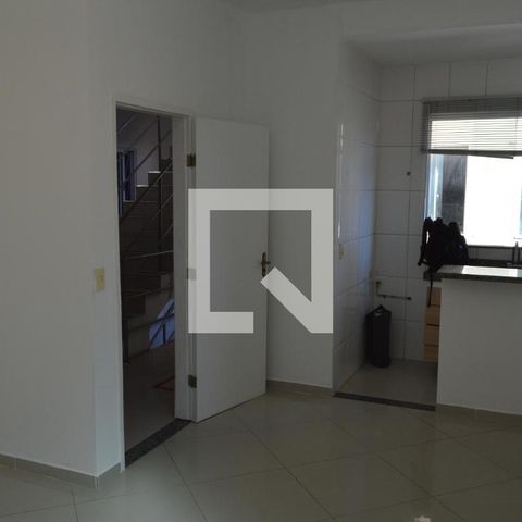 Apartamento para alugar com 40m², 2 quartos e 1 vagaSala