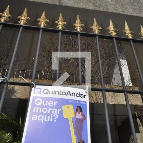 Apartamento à venda com 50m², 1 quarto e sem vagaPlaquinha