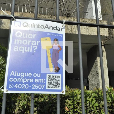 Apartamento à venda com 50m², 1 quarto e sem vagaPlaquinha