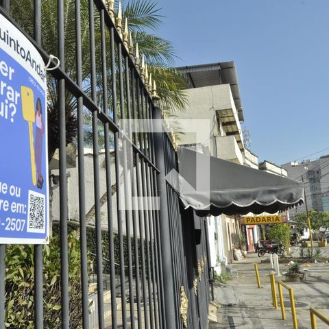 Apartamento à venda com 50m², 1 quarto e sem vagaPlaquinha