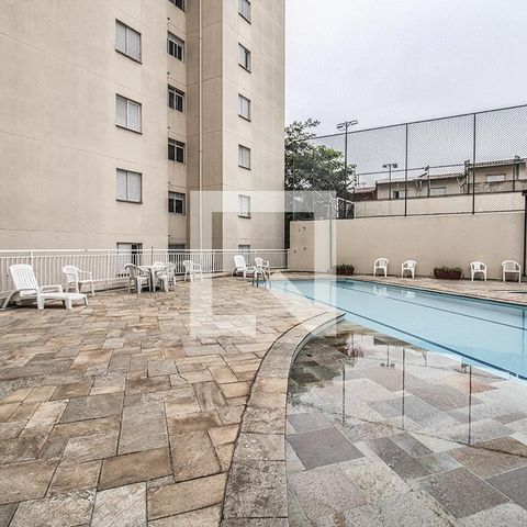 Apartamento à venda com 75m², 3 quartos e 1 vaga Apartamento à venda com 75m², 3 quartos e 1 vagapiscina