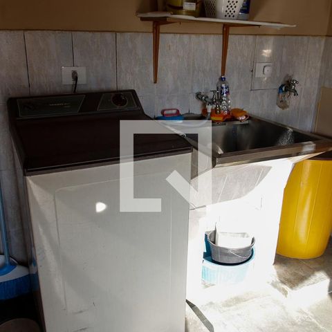 Casa à venda com 154m², 3 quartos e 3 vagasLavanderia