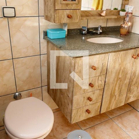 Casa à venda com 154m², 3 quartos e 3 vagasBanheiro