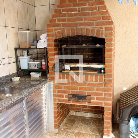Casa à venda com 154m², 3 quartos e 3 vagasChurrasqueira