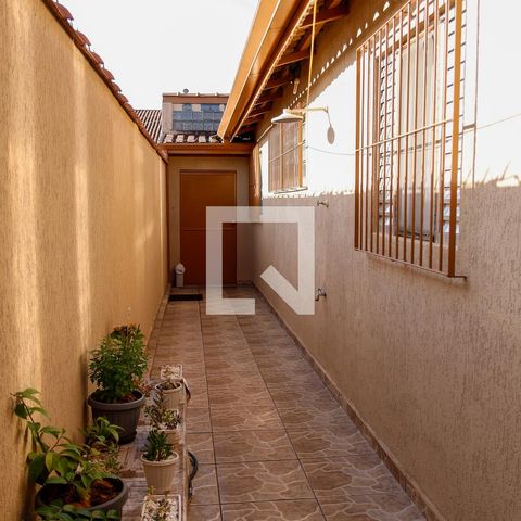 Casa à venda com 154m², 3 quartos e 3 vagasCorredor