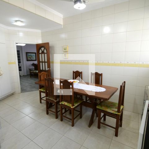 Casa à venda com 250m², 5 quartos e 2 vagasSala 2
