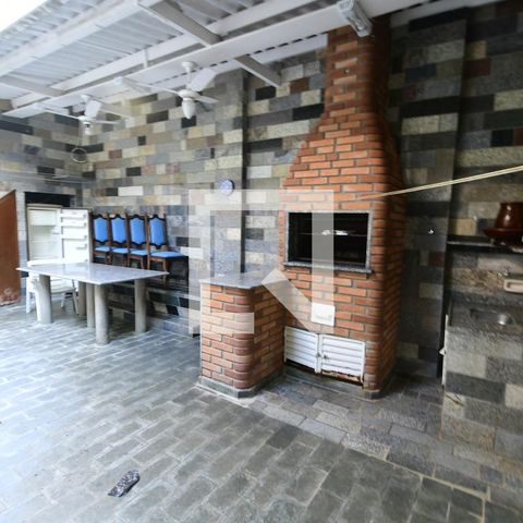 Casa à venda com 250m², 5 quartos e 2 vagasQuintal e Churrasqueira