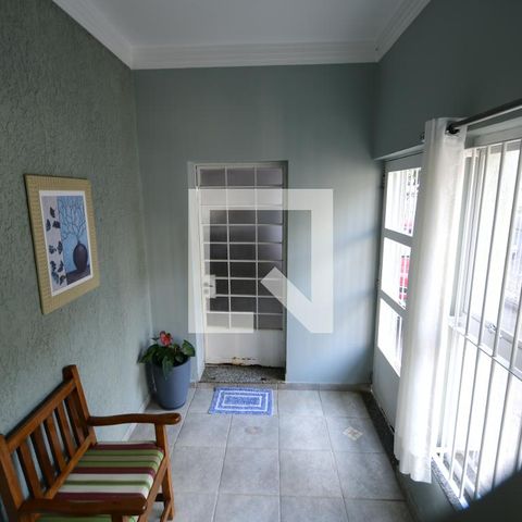 Casa à venda com 250m², 5 quartos e 2 vagasLavabo - Vista