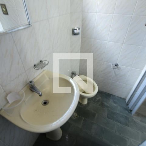 Casa à venda com 250m², 5 quartos e 2 vagasBanheiro 5 - Suíte