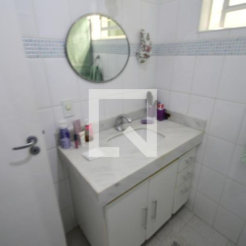 Casa à venda com 250m², 5 quartos e 2 vagasBanheiro 2 - Suíte