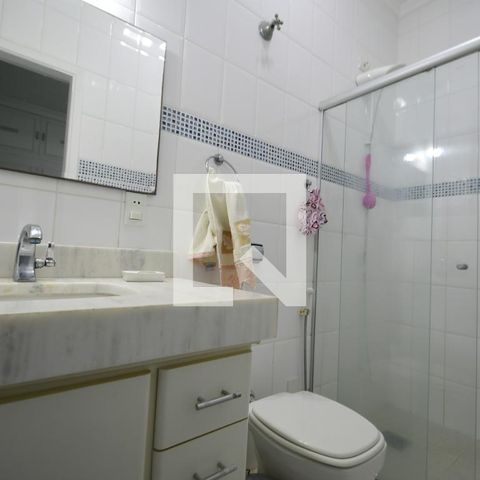 Casa à venda com 250m², 5 quartos e 2 vagasBanheiro 1 - Suíte