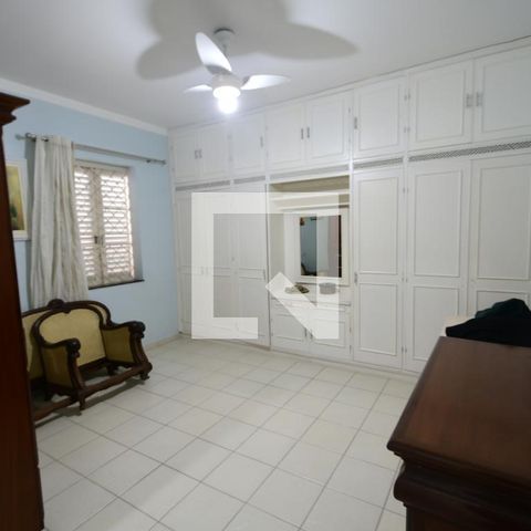 Casa à venda com 250m², 5 quartos e 2 vagasQuarto Suíte 3