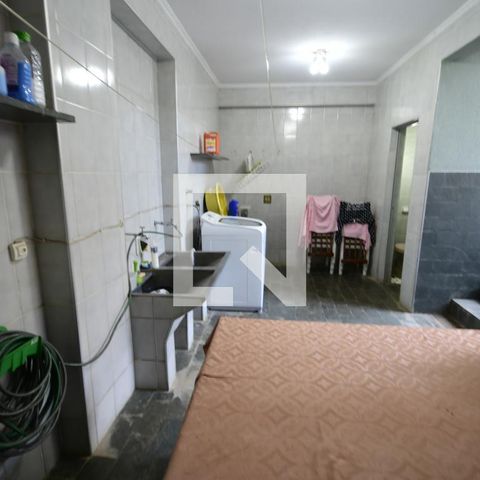 Casa à venda com 250m², 5 quartos e 2 vagasÁrea de Serviço
