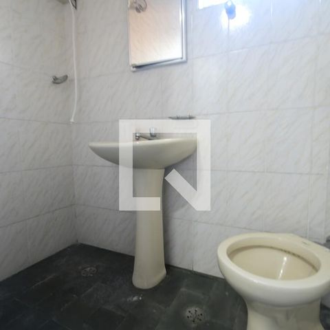 Casa à venda com 250m², 5 quartos e 2 vagasBanheiro 5 - Suíte