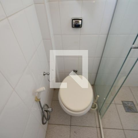 Casa à venda com 250m², 5 quartos e 2 vagasBanheiro 4 - Suíte