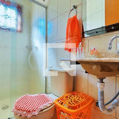 Casa à venda com 218m², 2 quartos e 5 vagas Casa à venda com 218m², 2 quartos e 5 vagasBanheiro da Suíte 2