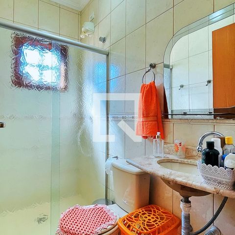 Casa à venda com 218m², 2 quartos e 5 vagas Casa à venda com 218m², 2 quartos e 5 vagasBanheiro da Suíte 2