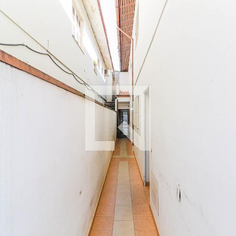 Casa à venda com 225m², 4 quartos e 2 vagas Casa à venda com 225m², 4 quartos e 2 vagasÁrea de Serviço