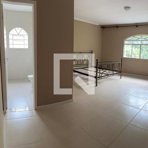 Casa à venda com 216m², 4 quartos e 5 vagas